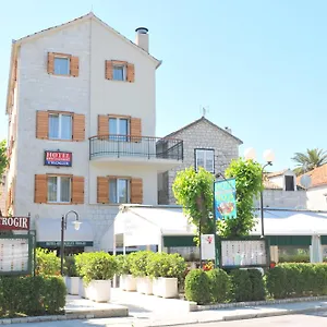 3* Отель Hotel Trogir