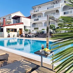 https://apartments-silva-trogir.hotels-in-trogir.com