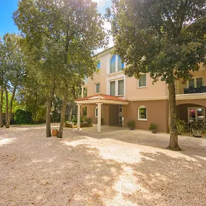 https://villa-elizabeta-pula.in-istria.net