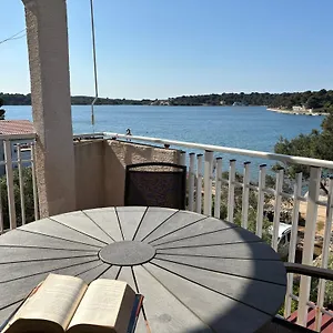 https://gorgonia-apartments.hotelinzadar.com