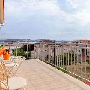 Apartment D&a 
