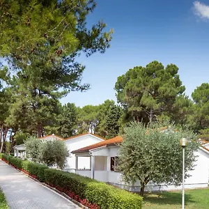 https://apartments-laguna-galijot.in-istria.net