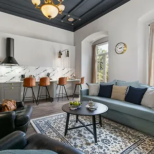 https://apartments-carpathia.primorje-gorskikotar.com